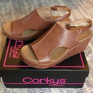 Corkys Carley Sandal In Bourbon